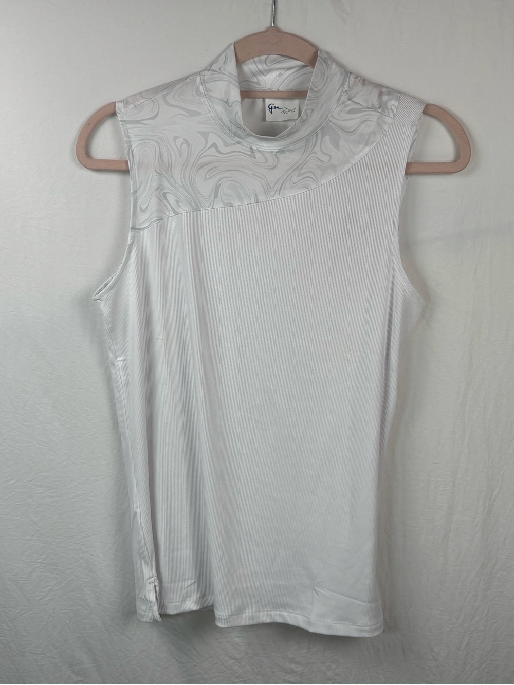 Greg Norman NWT women’s Medium White Sleeveless Mock Neck Tank top